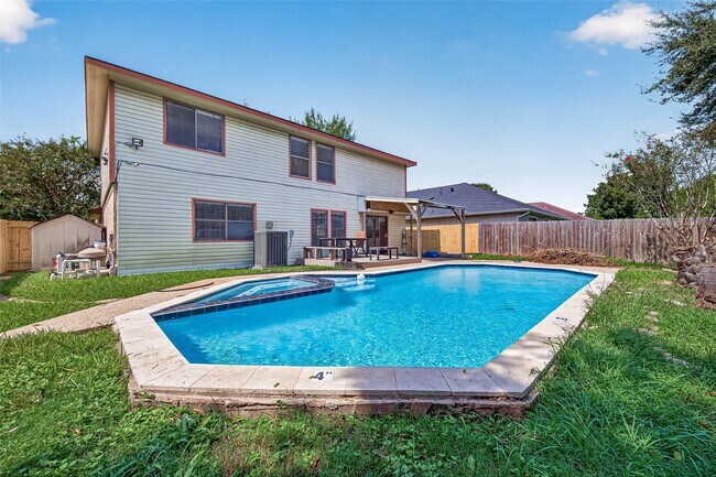Building Photo - 6419 Paso Del Sol Dr