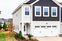 Building Photo - 152 Kobus Ct