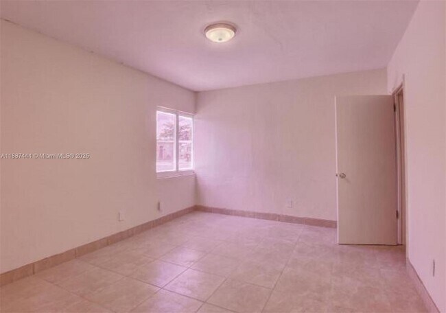 Building Photo - 1101 8th St