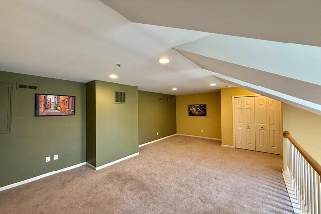 Building Photo - 1091 Beaver Run