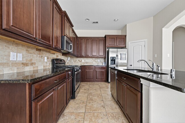 Building Photo - 4930 Ginger Bluff Trail