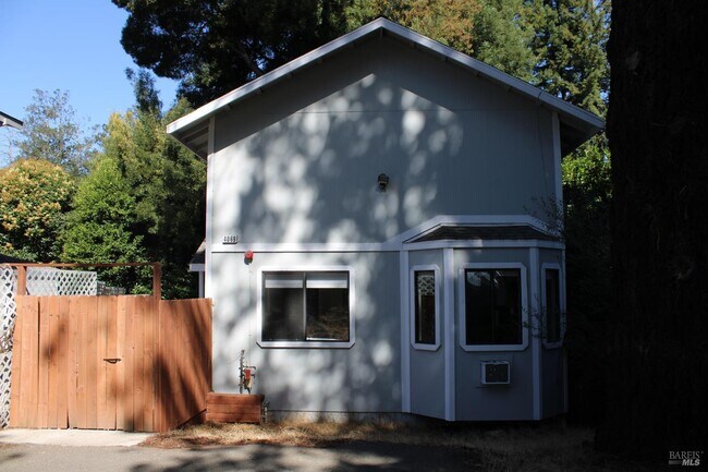 Building Photo - 4069 Alta Vista Ave