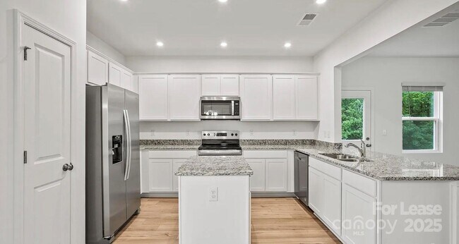 Building Photo - 11028 Wickenden Wy