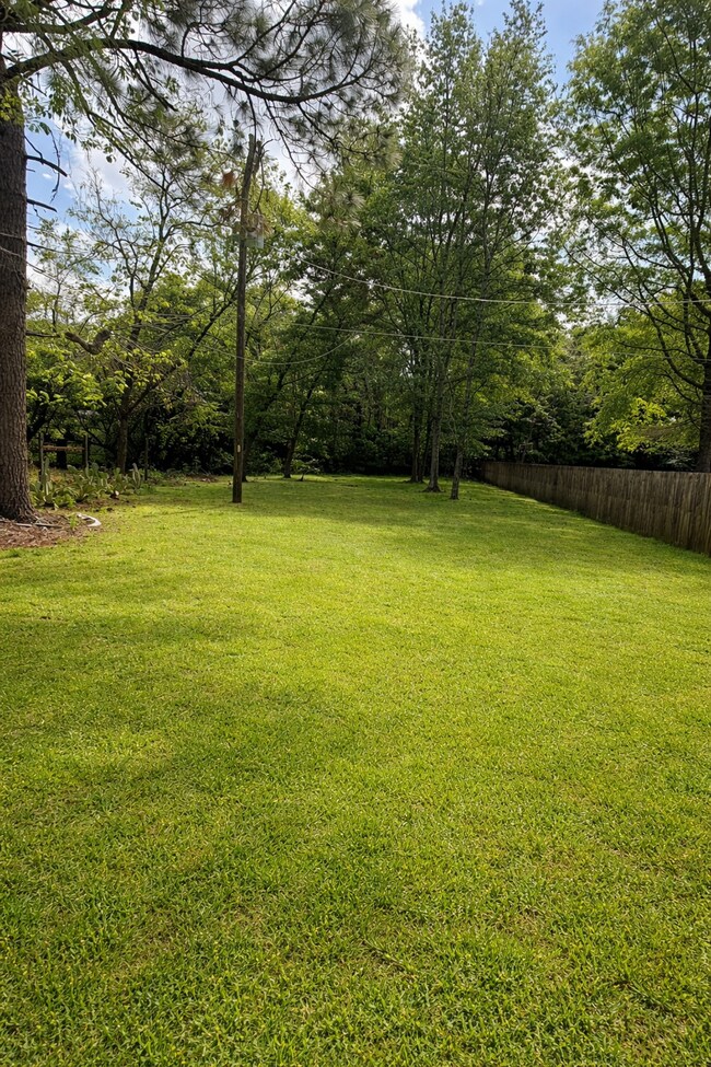 Building Photo - 212 Orchard Way