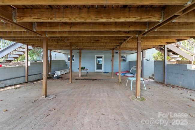 Building Photo - 5006 Kiser Island Rd