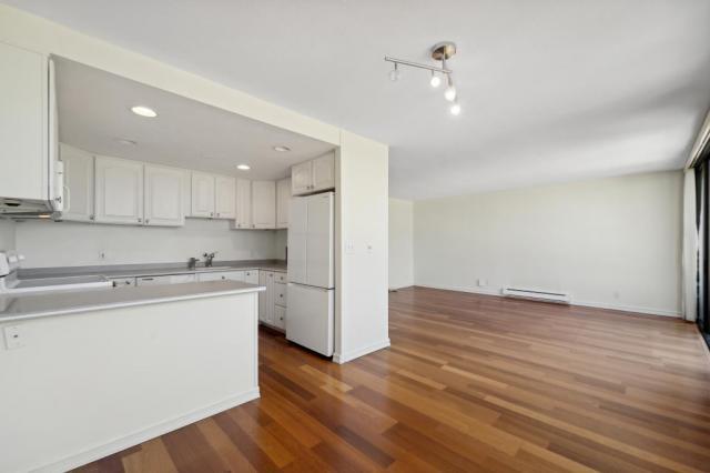 Building Photo - 1 bedroom in Seattle WA 98102