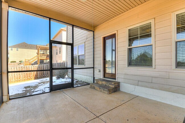 Building Photo - 406 Saterlee Ct