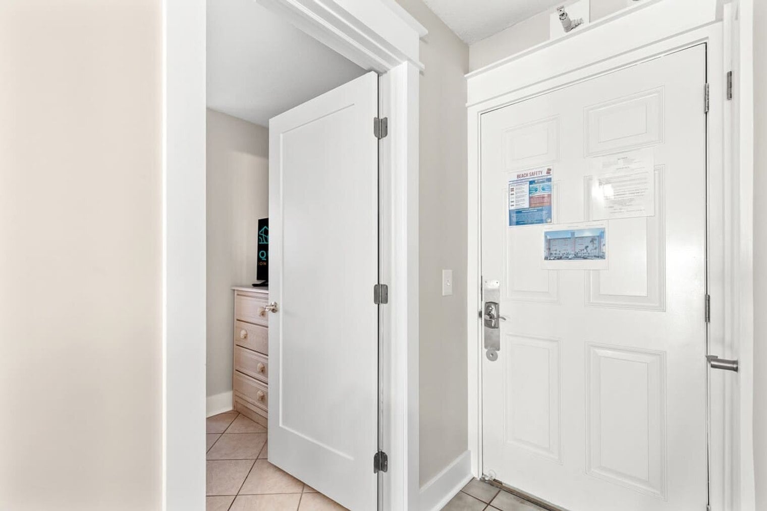 Building Photo - 8743 Thomas Dr