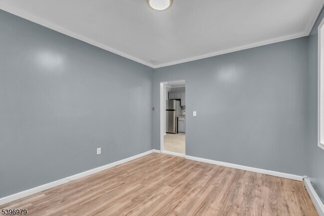 Building Photo - 537 Scotland Rd