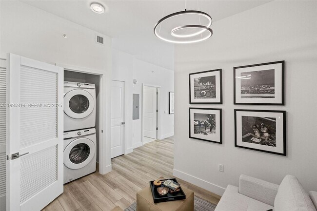 Building Photo - 101 Diplomat Pkwy