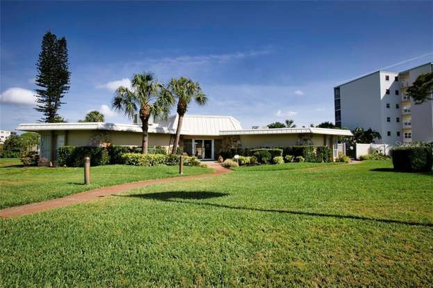 Building Photo - 4210 Ironwood Cir