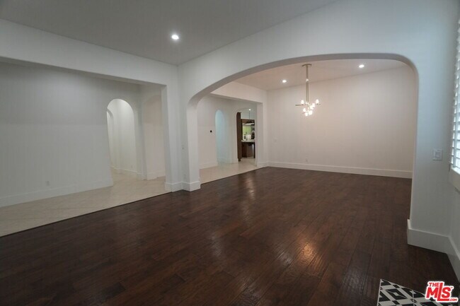 Building Photo - 20451 Via Sansovino