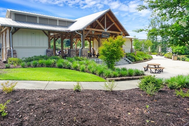 Building Photo - Remarkable 3 BR/ 2 BA Home With Solar Panels