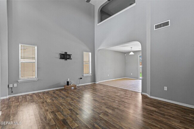 Building Photo - 14260 Bluesky Point Ct
