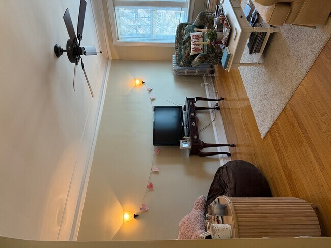 Building Photo - 802 Elmwood Ave
