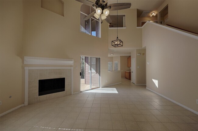 Building Photo - 1815 Tickner St