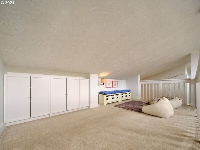 Building Photo - 1641 NW 31st Ave