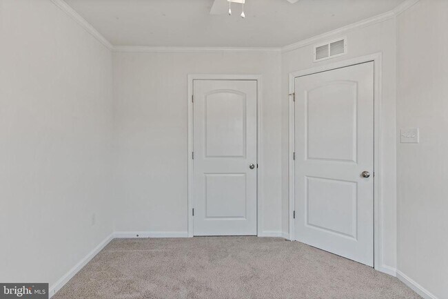 Building Photo - 162 Magellan Dr