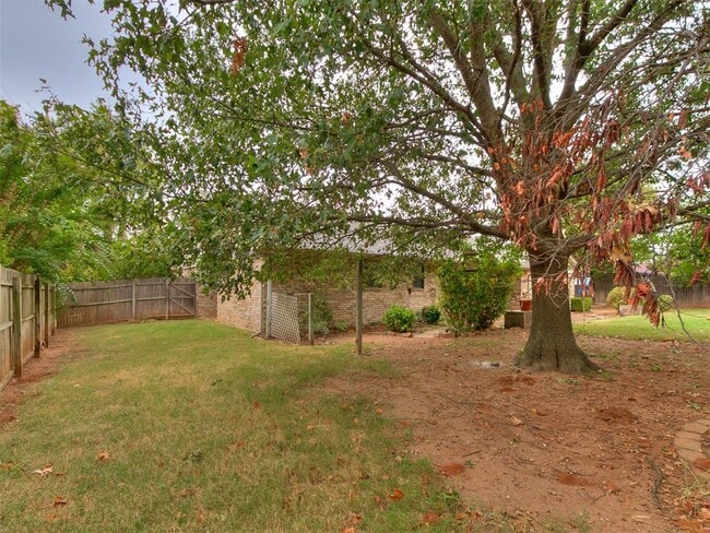 Building Photo - 309 Kingsbury Dr