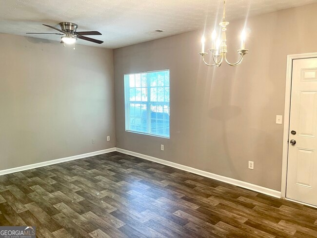 Building Photo - 1550 Eastern Sunrise Ln