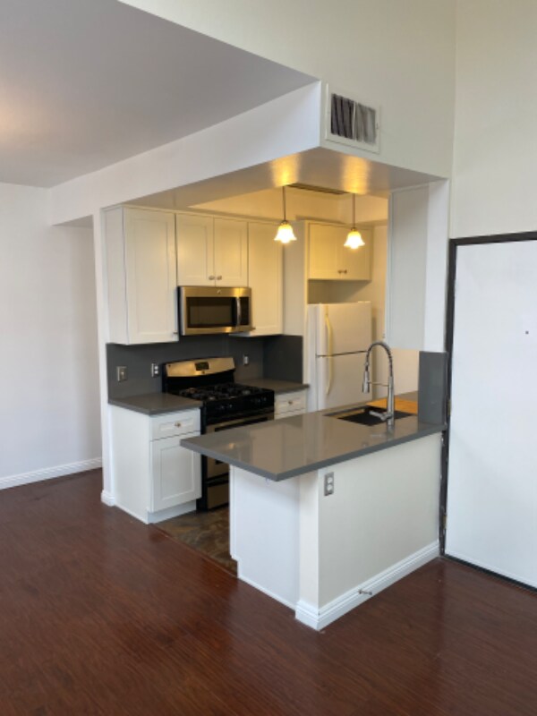 Building Photo - 1224 S Corning St