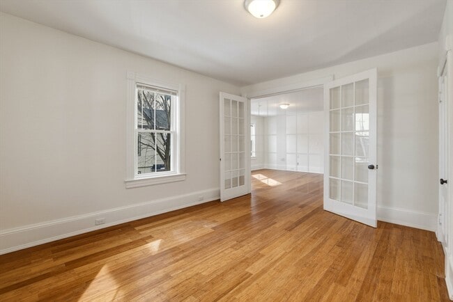 Building Photo - 105 Nonotuck St