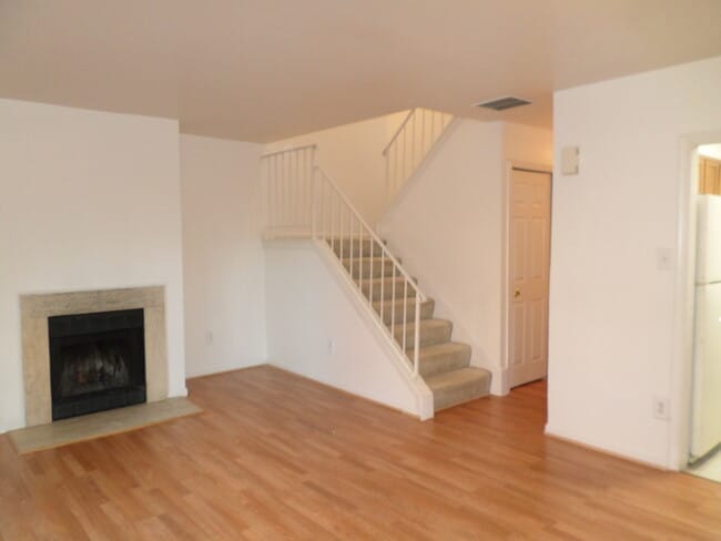 Building Photo - 1433 A St NE