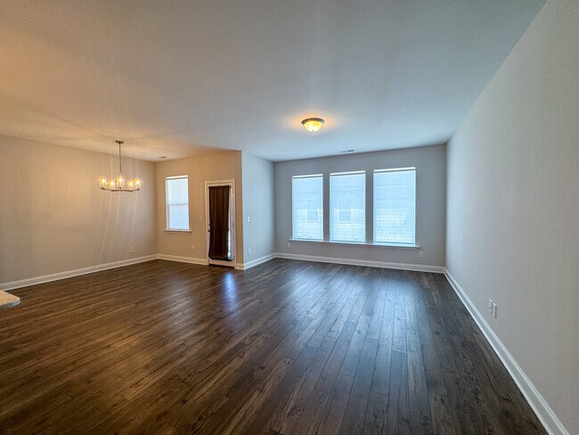 Building Photo - 2202 Rooster Spur Ct