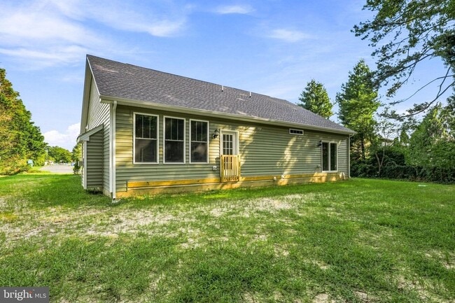 Building Photo - 34121 Juniper Dr