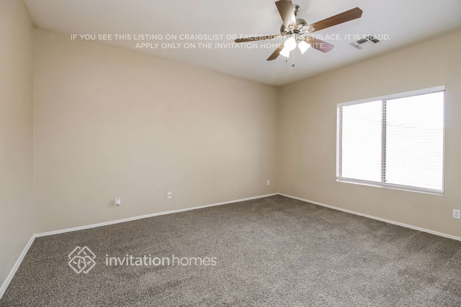 Building Photo - 774 E Drifter Pl