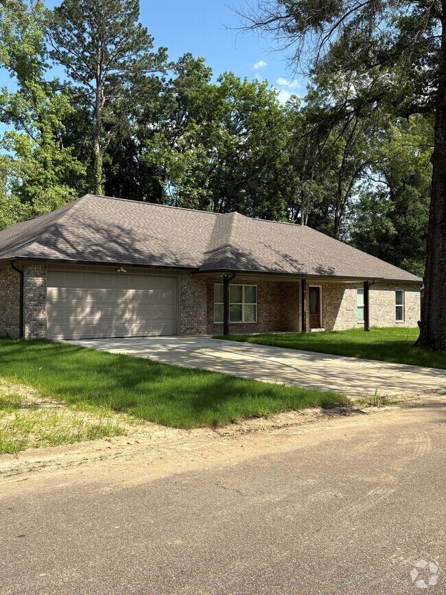 Building Photo - 74 Azalea Dr