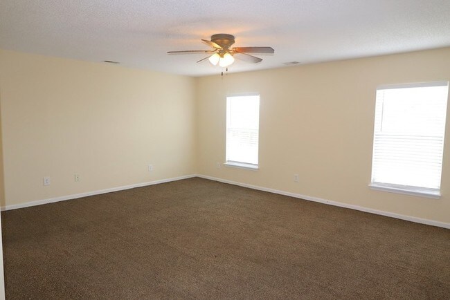 Building Photo - Weatherstone