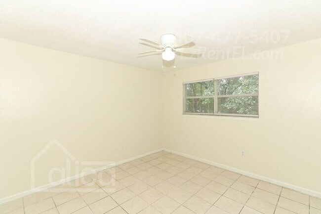 Building Photo - 1828 Blossom Terrace