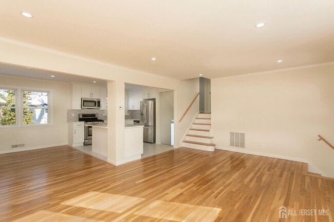 Building Photo - 40 Essex Ave