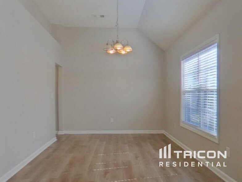 Building Photo - 207 Turtle Cv