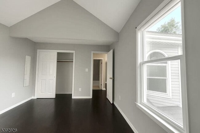 Building Photo - 18 Arthurs Ct