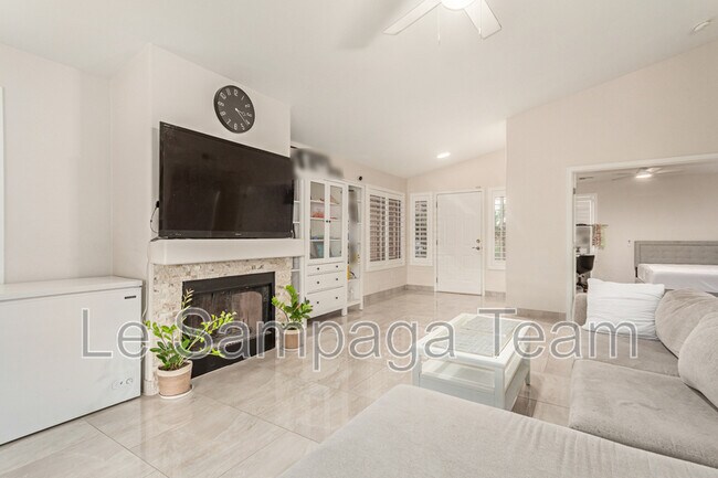 Building Photo - 1448 N Saddle St