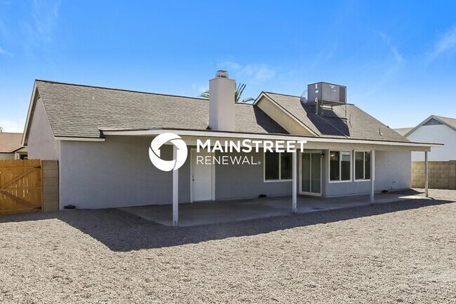 Building Photo - 3 Bedroom Pet-Friendly Home in GLENDALE, A...