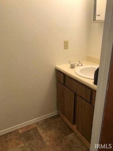 Building Photo - 314 W Kenwood Dr