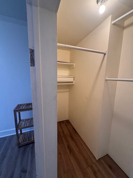 Walk in closet in secondary - 2736 McDermott St