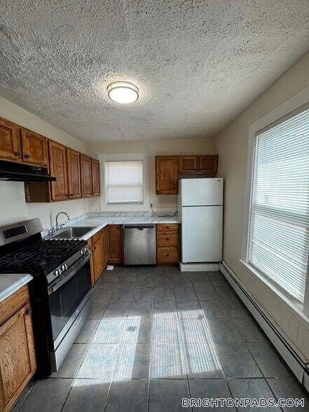 Building Photo - 42 Winship St