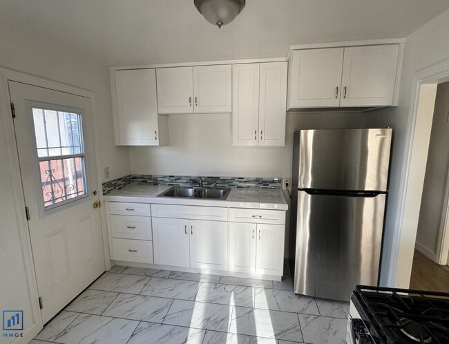 Building Photo - Woodlawn