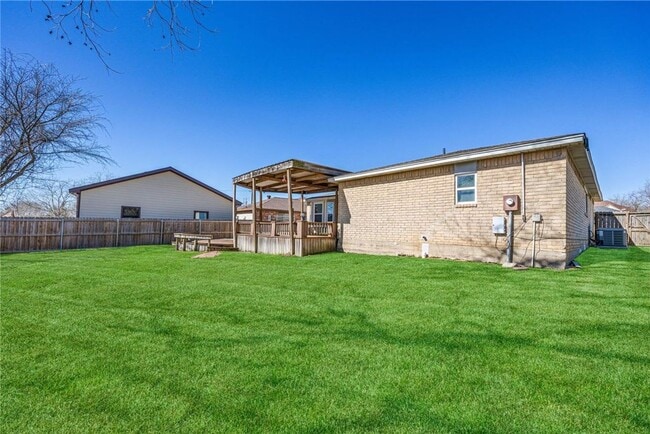 Building Photo - Welcome to this fully remodeled 4/2/2 brick home near Lake Conroe! With new AC/heat, roof, water ...