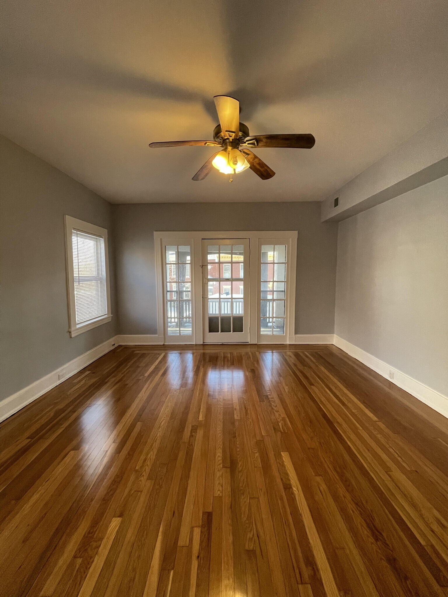 Building Photo - 16 Wallingford Rd