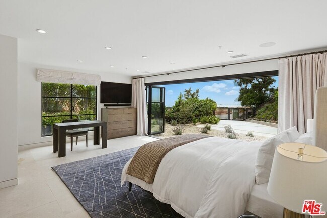 Building Photo - 6326 Trancas Canyon Rd