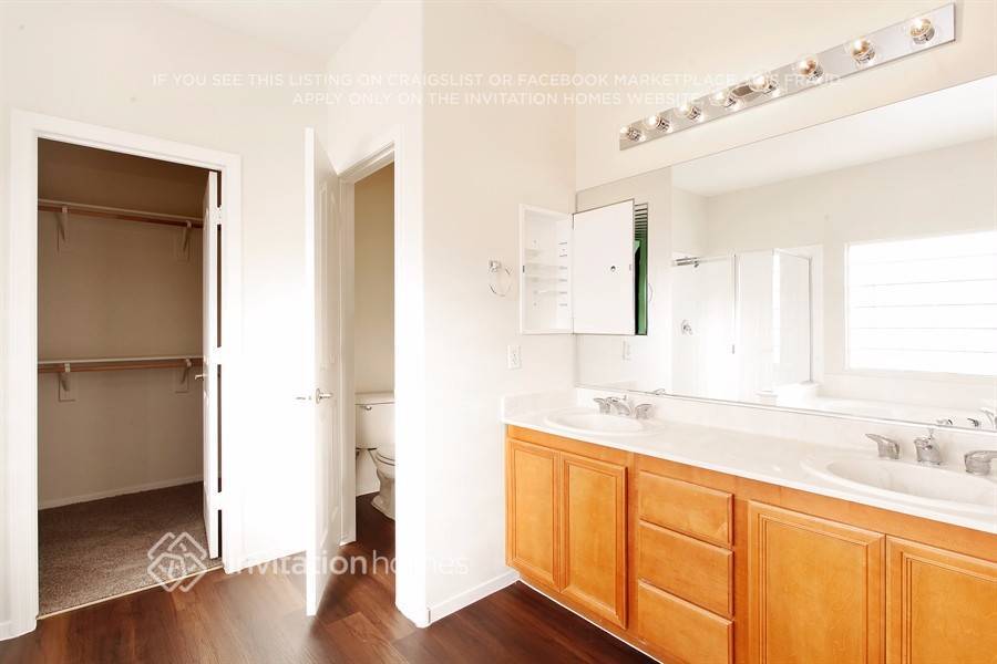 Building Photo - 4215 Cannondale Ave