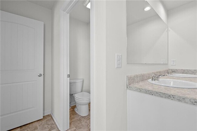 Building Photo - 63 Walnut Grv Wy