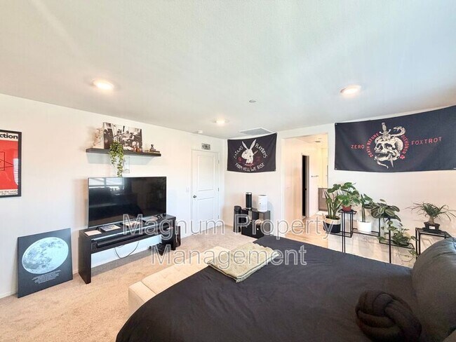 Building Photo - 30607 Cyclone Ave