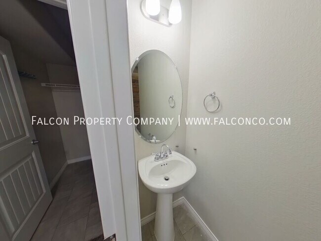 Building Photo - 6162 Cider Mill Pl