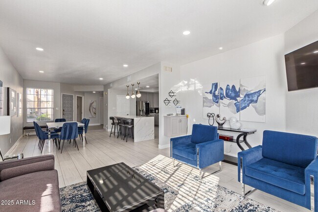 Building Photo - 1413 W Coral Reef Dr